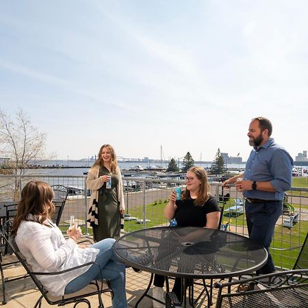 Park Point Marina Inn Duluth Bagian luar foto
