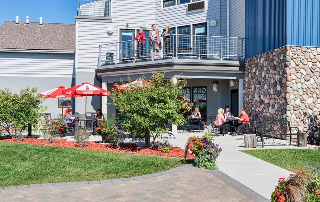 Park Point Marina Inn Duluth Bagian luar foto